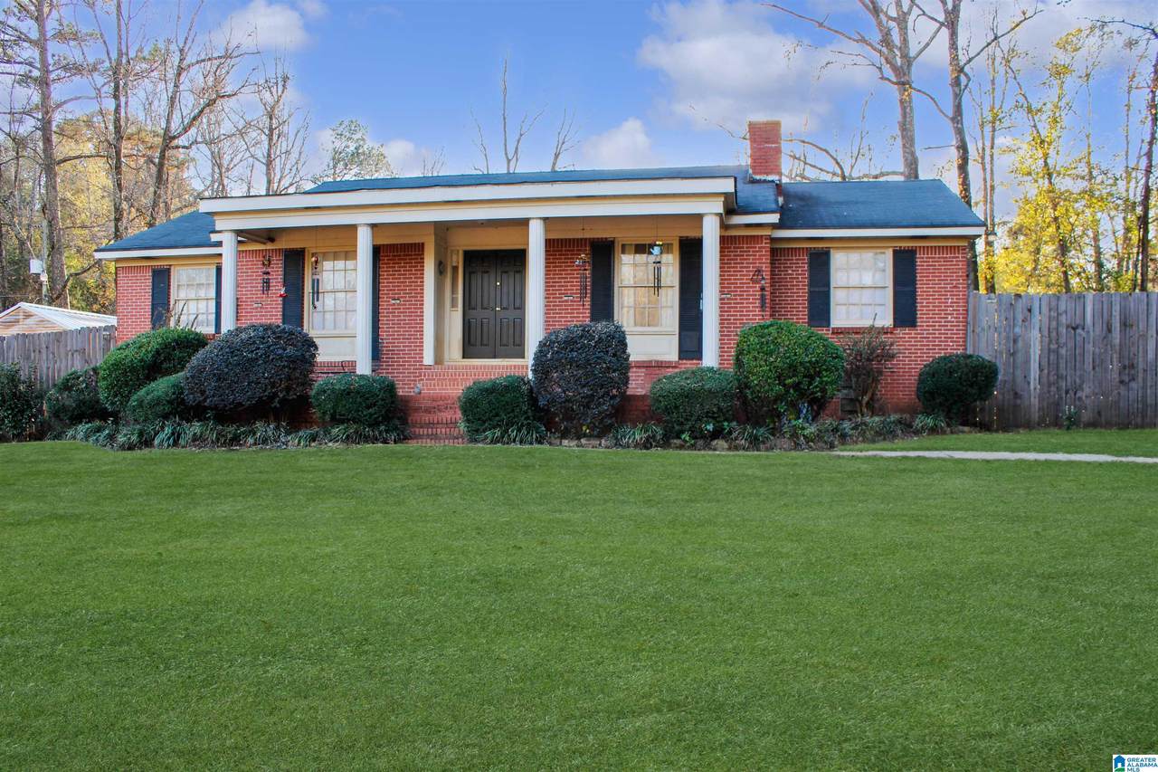 2285 University Way - Photo 1