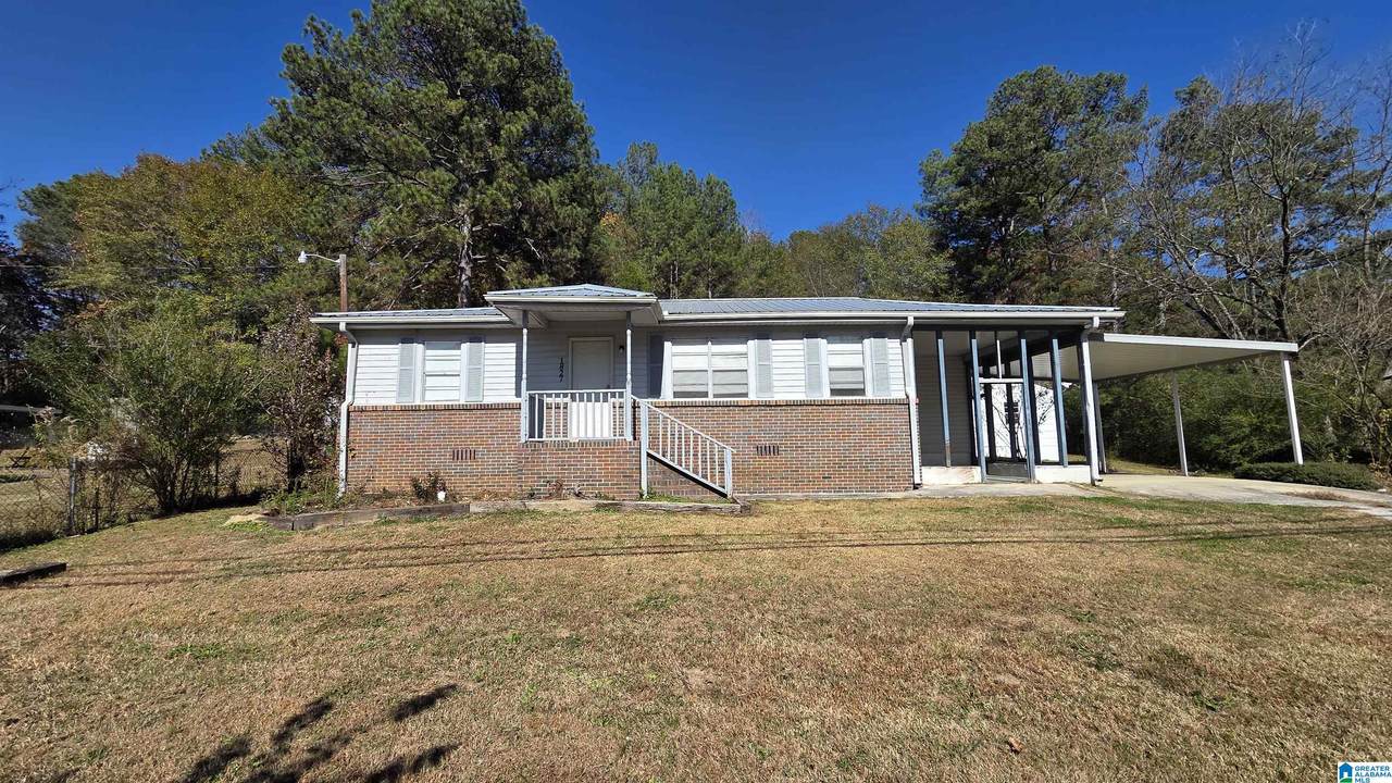 1827 Brookside Coalburg Road - Photo 1