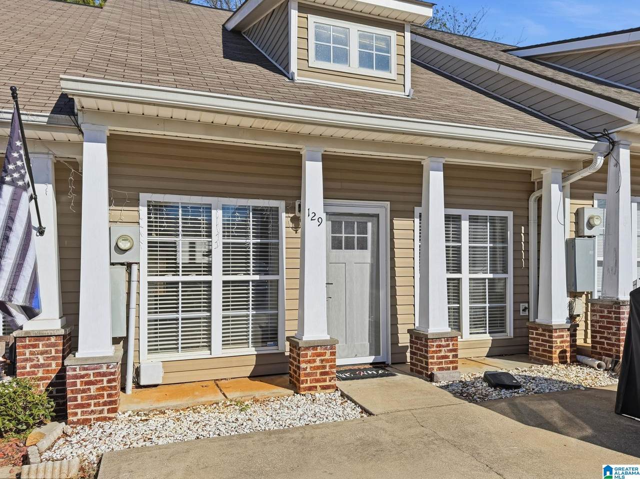 129 Little John Circle - Photo 1