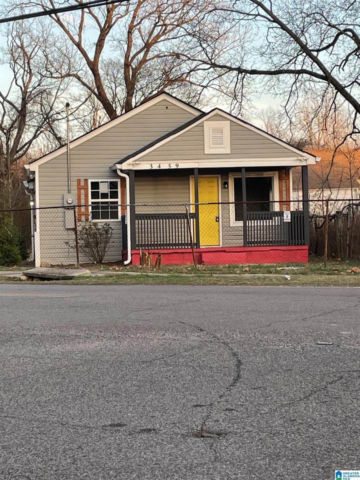 3459 35TH AVENUE - Photo 1