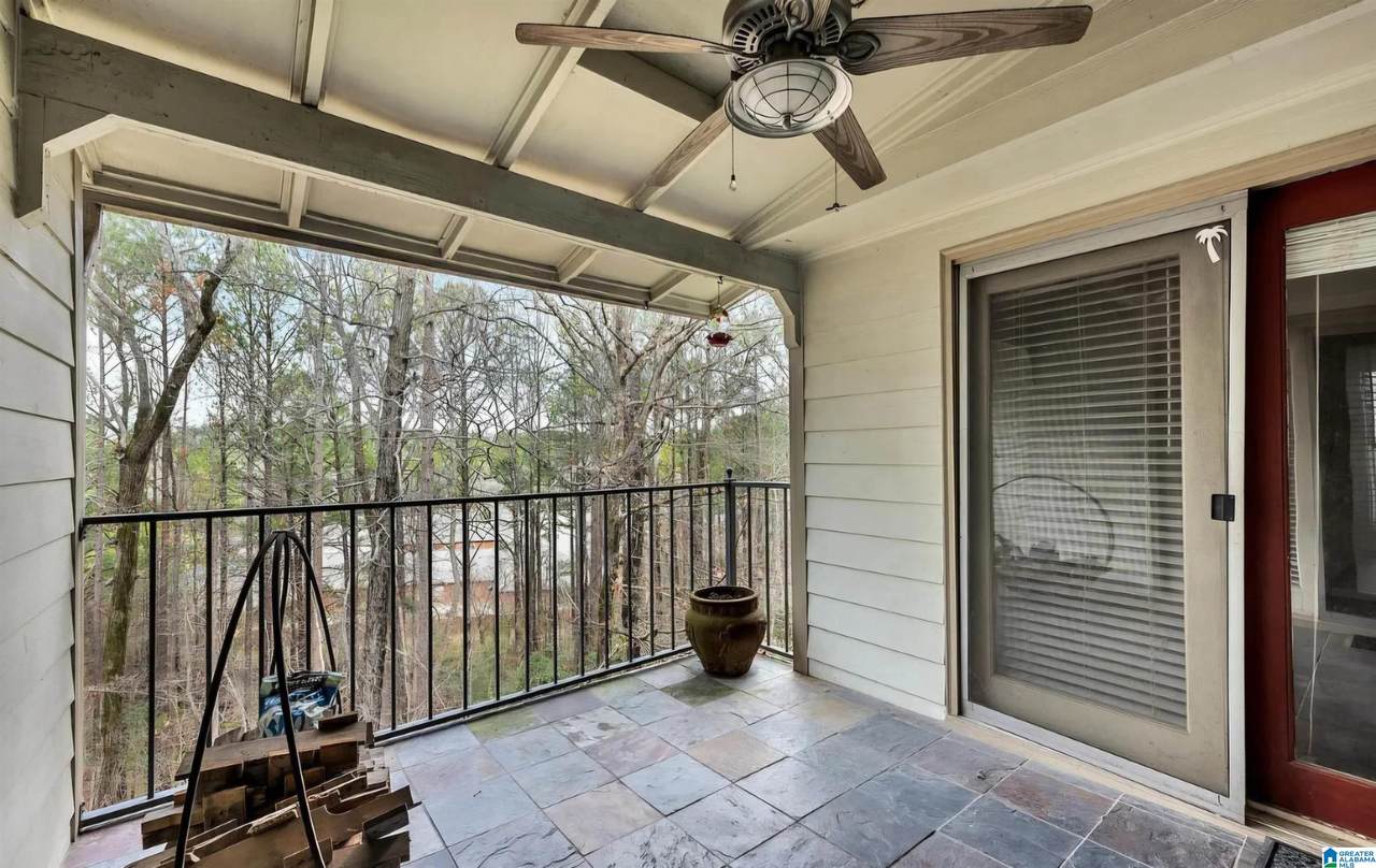 807 Gables Drive - Photo 1