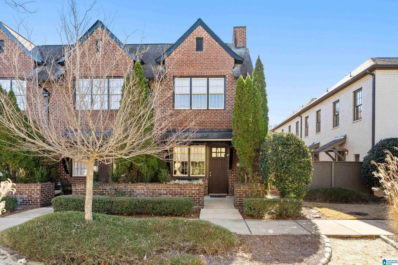 303 Barristers Court - Photo 1