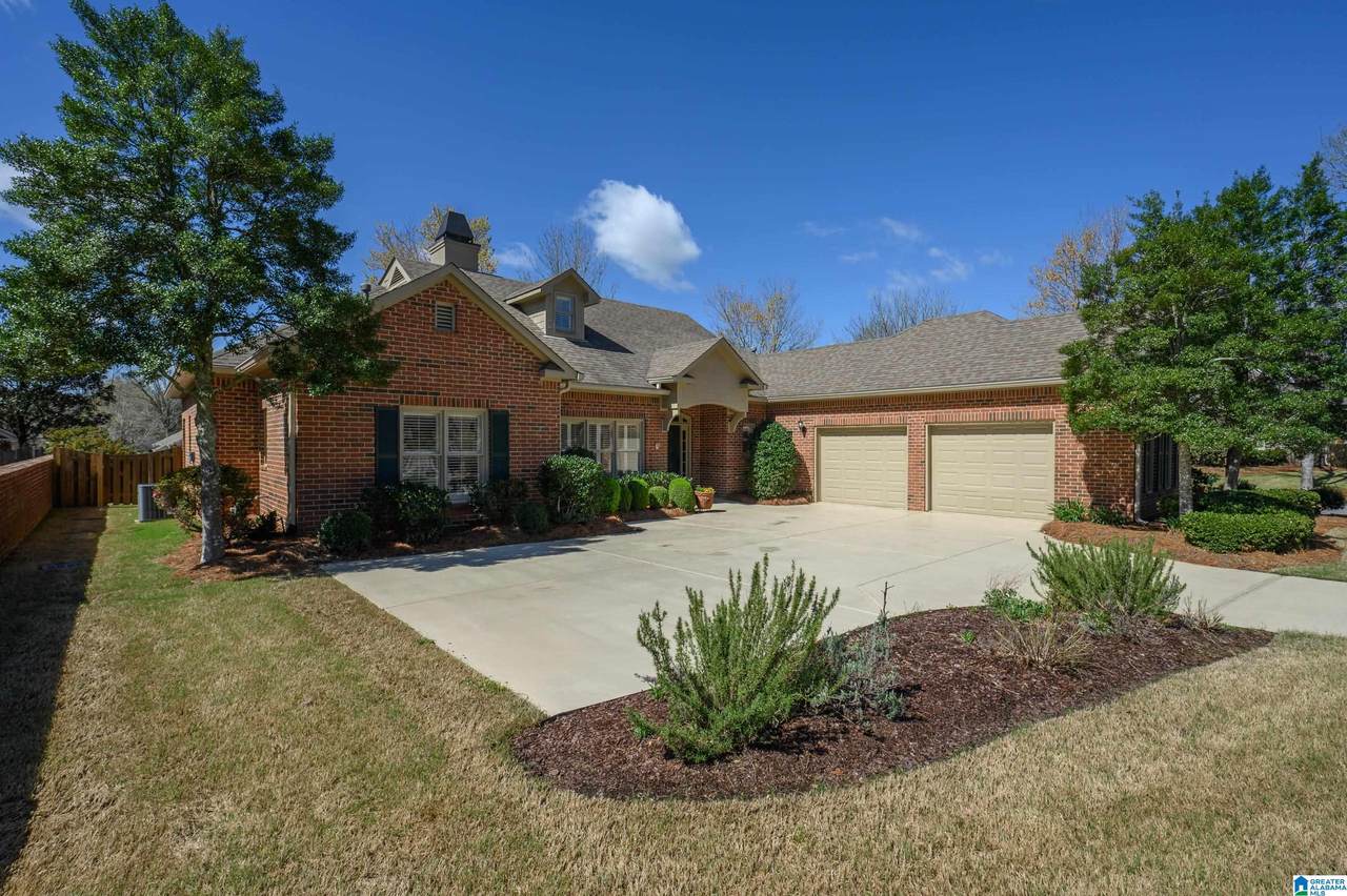 893 Caledonian Way - Photo 1