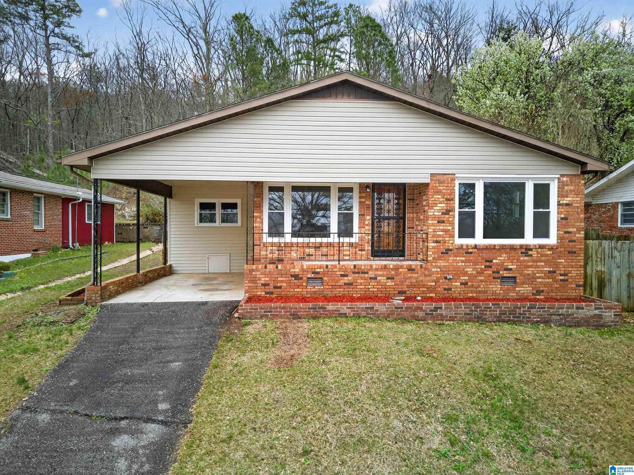 2829 Brighton Avenue - Photo 1