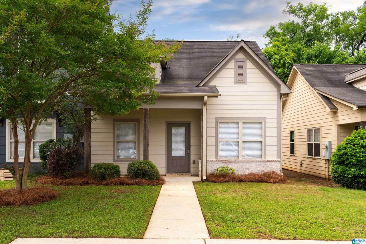 237 The Heights Drive - Photo 1