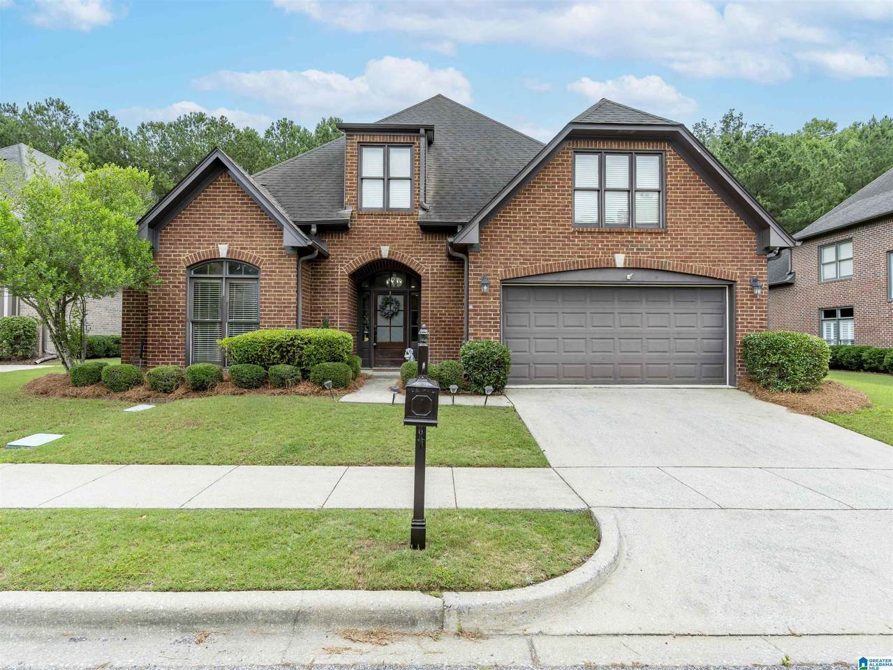 209 Courtside Drive - Photo 1
