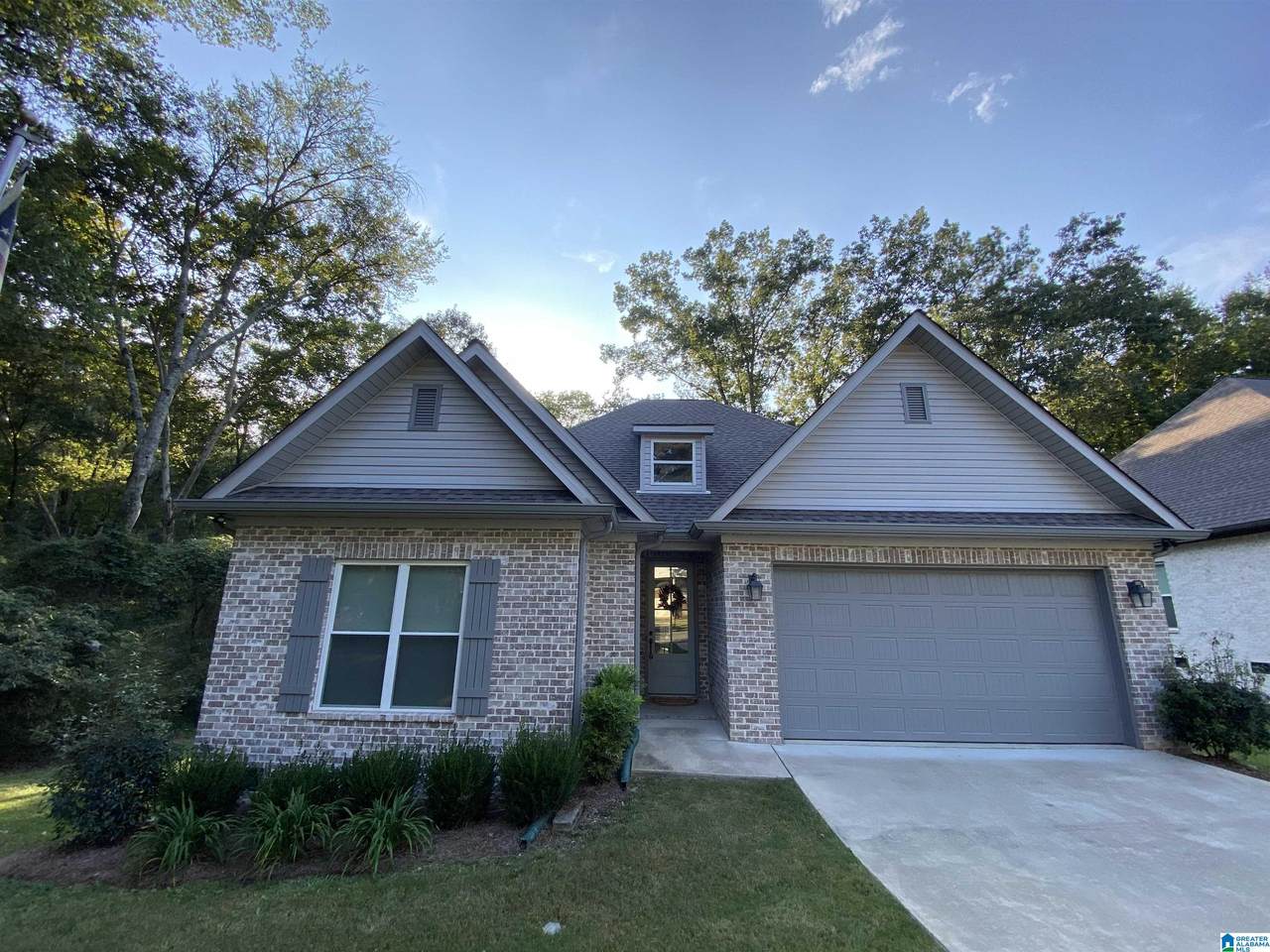 15 Red Bud Lane - Photo 1