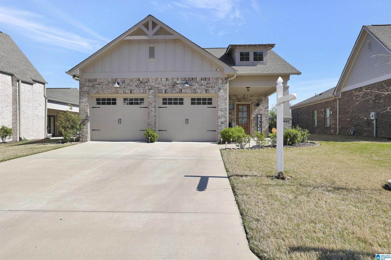 1369 Woodridge Place - Photo 1