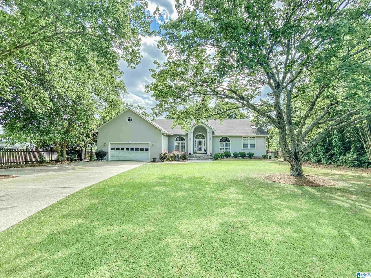 154 Amitola Drive - Photo 1