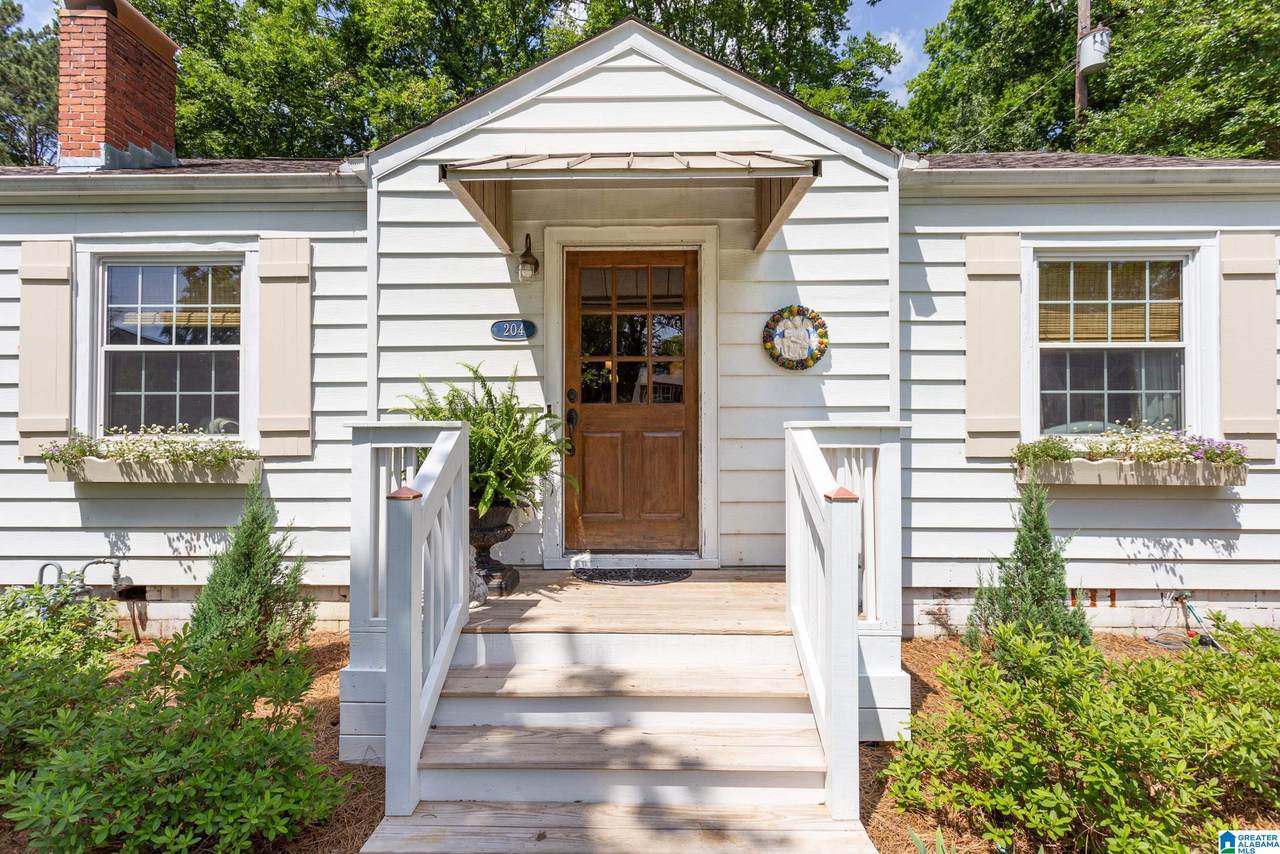 204 Theda Street - Photo 1