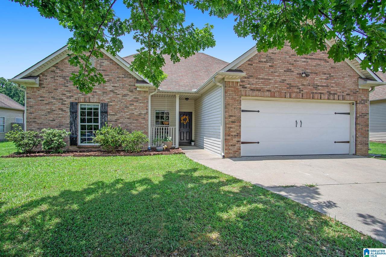 112 Merimeadows Drive - Photo 1