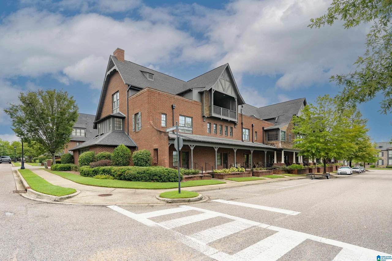 2123 Ross Park Avenue - Photo 1