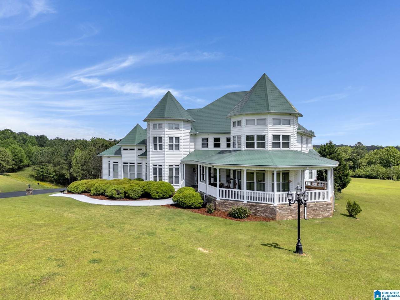 8602 English Road - Photo 1