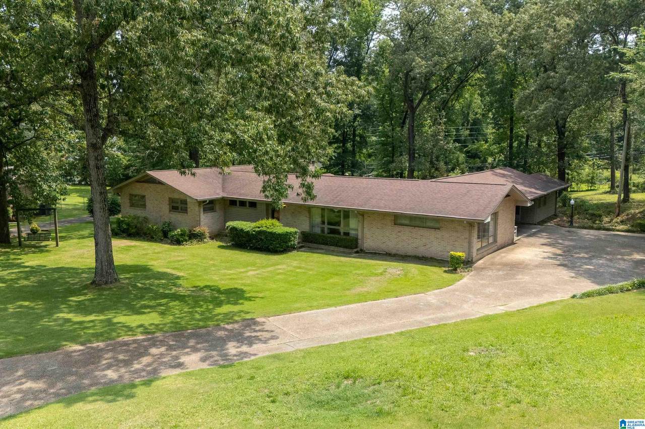 708 Castlewood Drive - Photo 1
