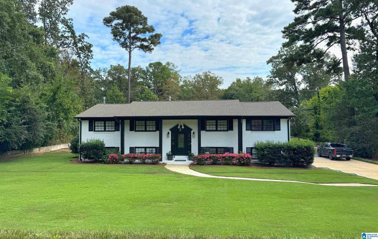 3240 Mockingbird Lane - Photo 1