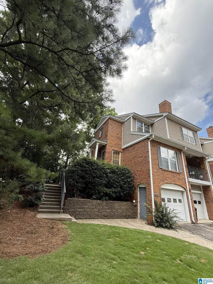 1902 Waterford Place - Photo 1