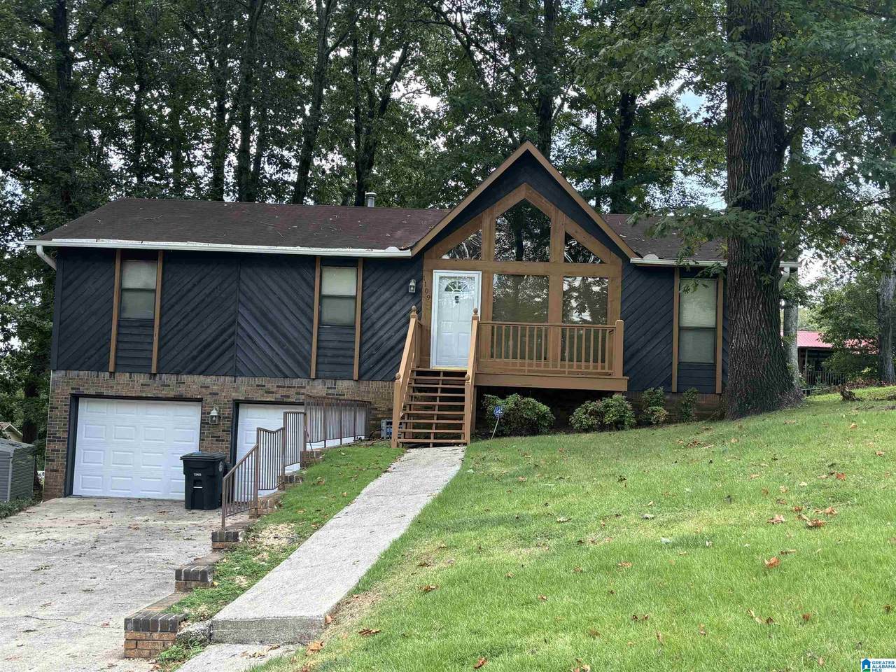 1109 Moonglow Circle - Photo 1