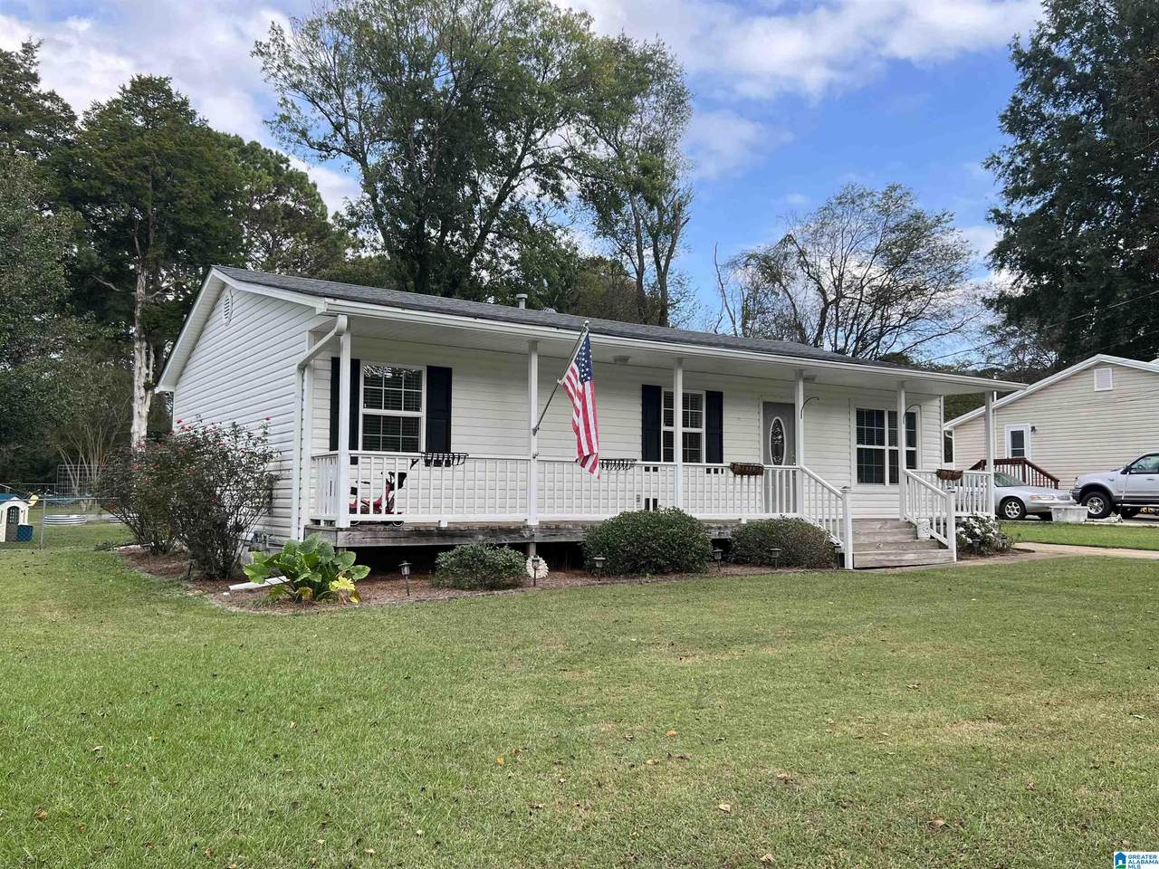 461 Bridle Trace Drive - Photo 1