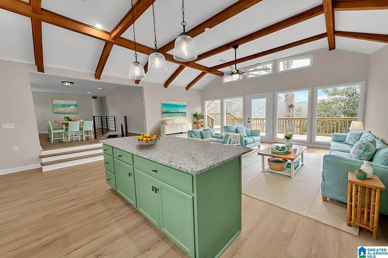332 Lakeshore Lane - Photo 1
