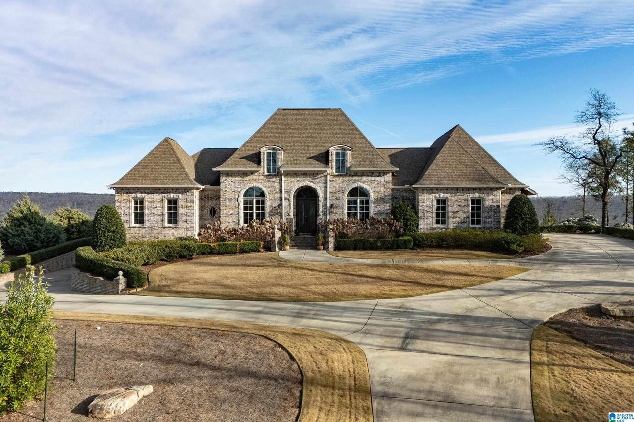 280 Highland View Drive - Photo 1