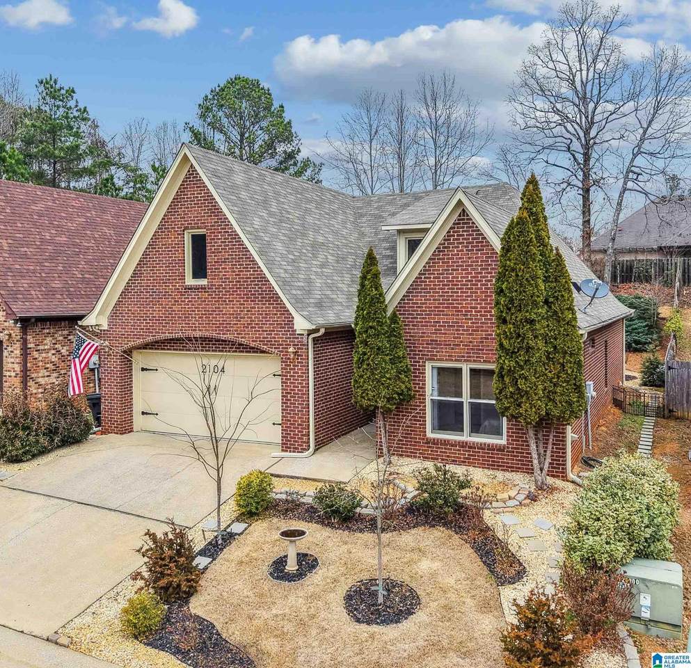 2104 Tudor Lane - Photo 1