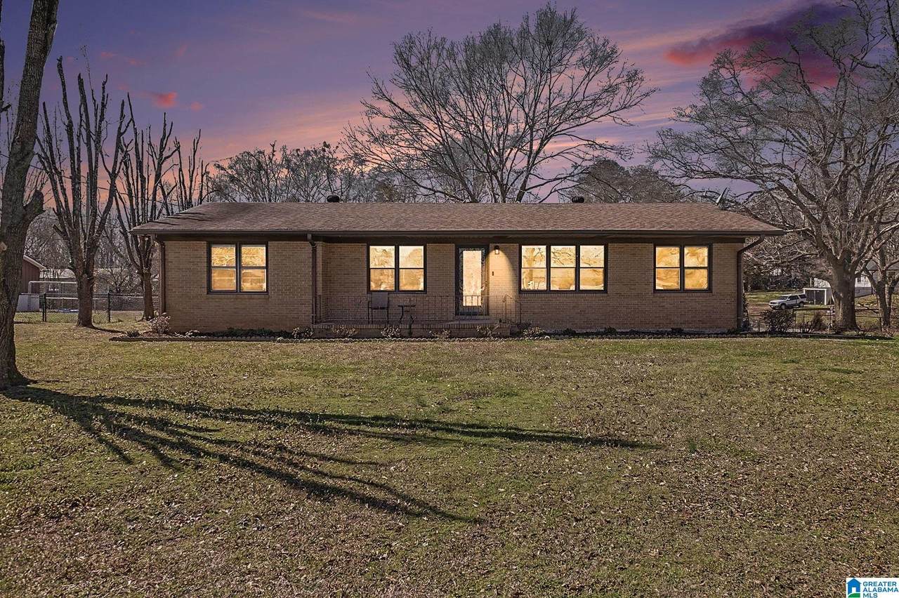 1232 Mansfield Avenue - Photo 1