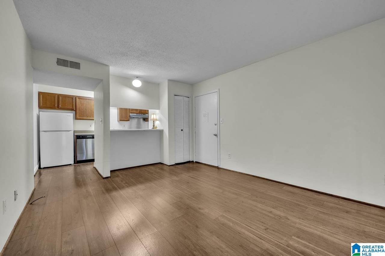 411 Skyview Drive - Photo 1
