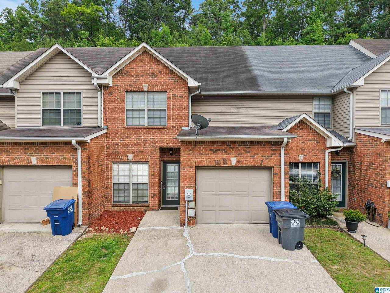 456 Highland Cove Drive - Photo 1