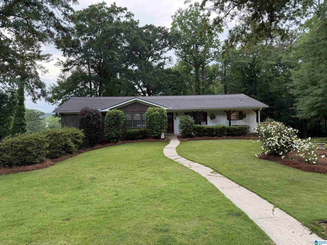 110 Woodland Circle - Photo 1