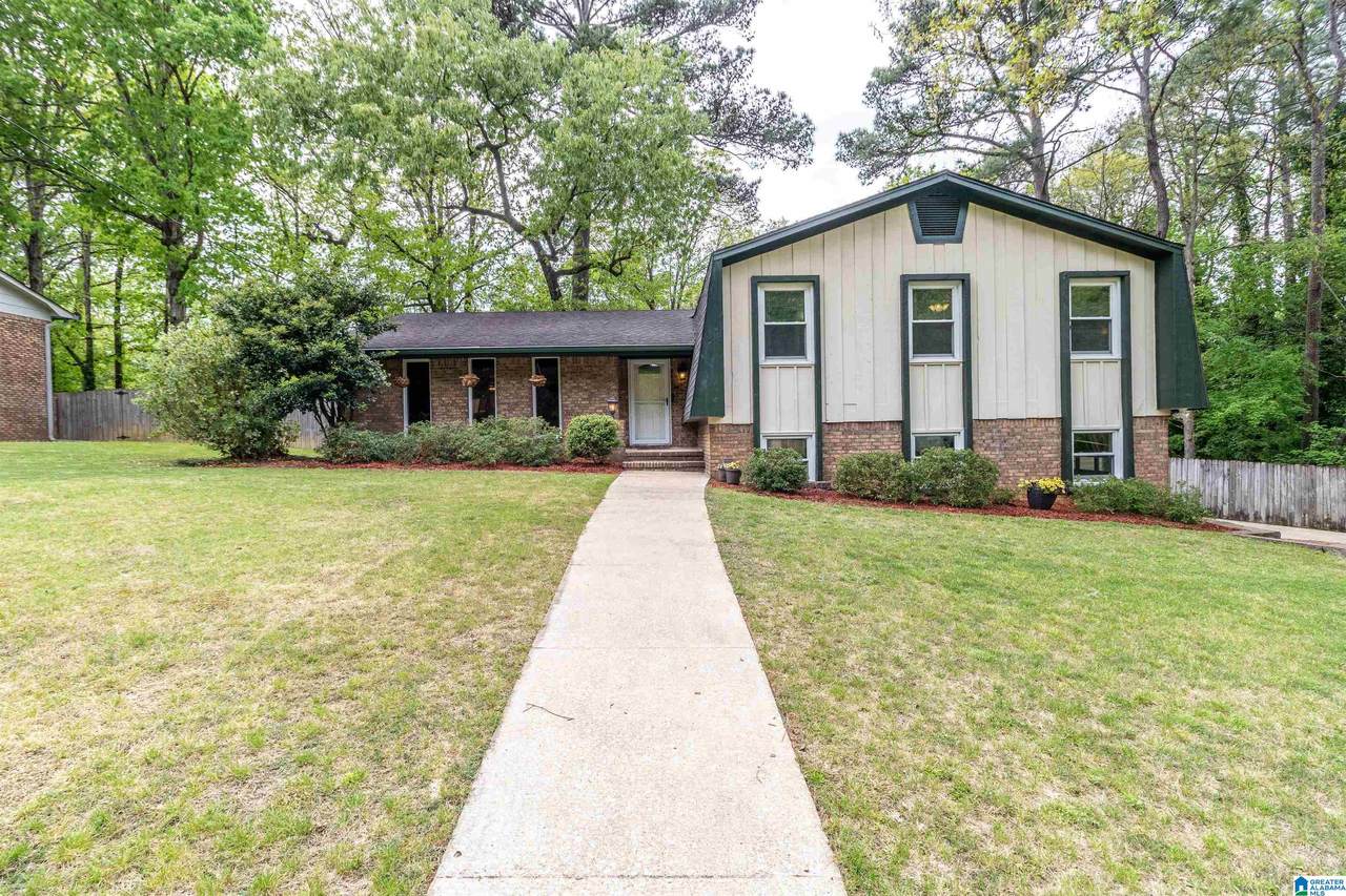 4906 Altadena South Drive - Photo 1