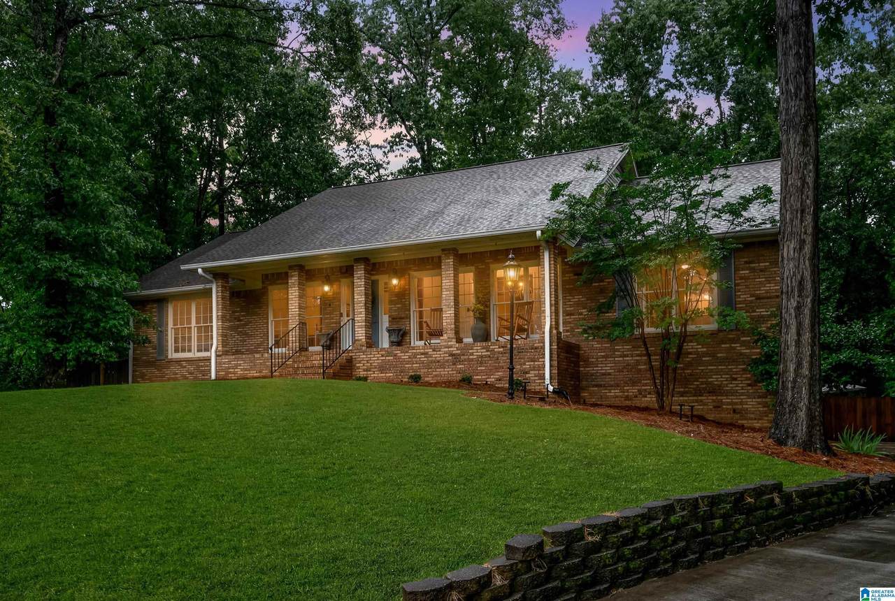 3204 Woodford Way - Photo 1