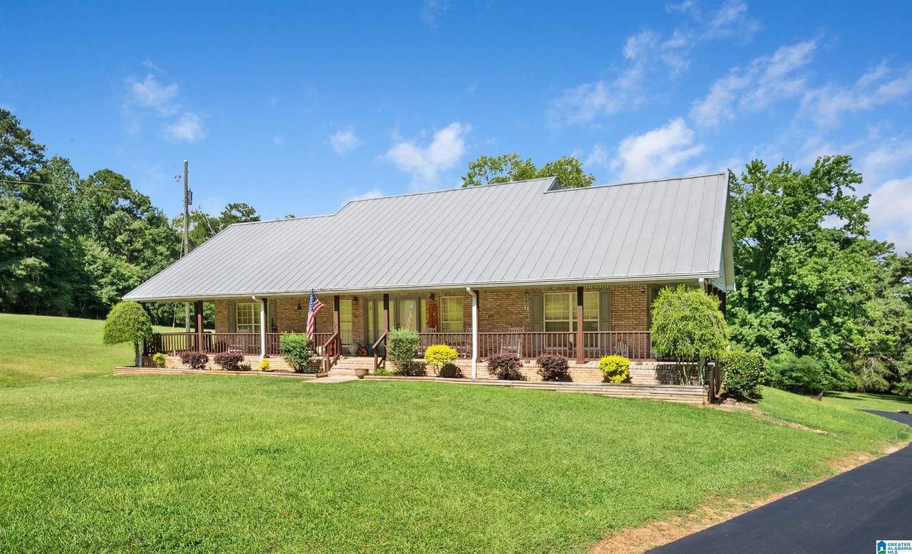 1733 Mountain View Road - Photo 1