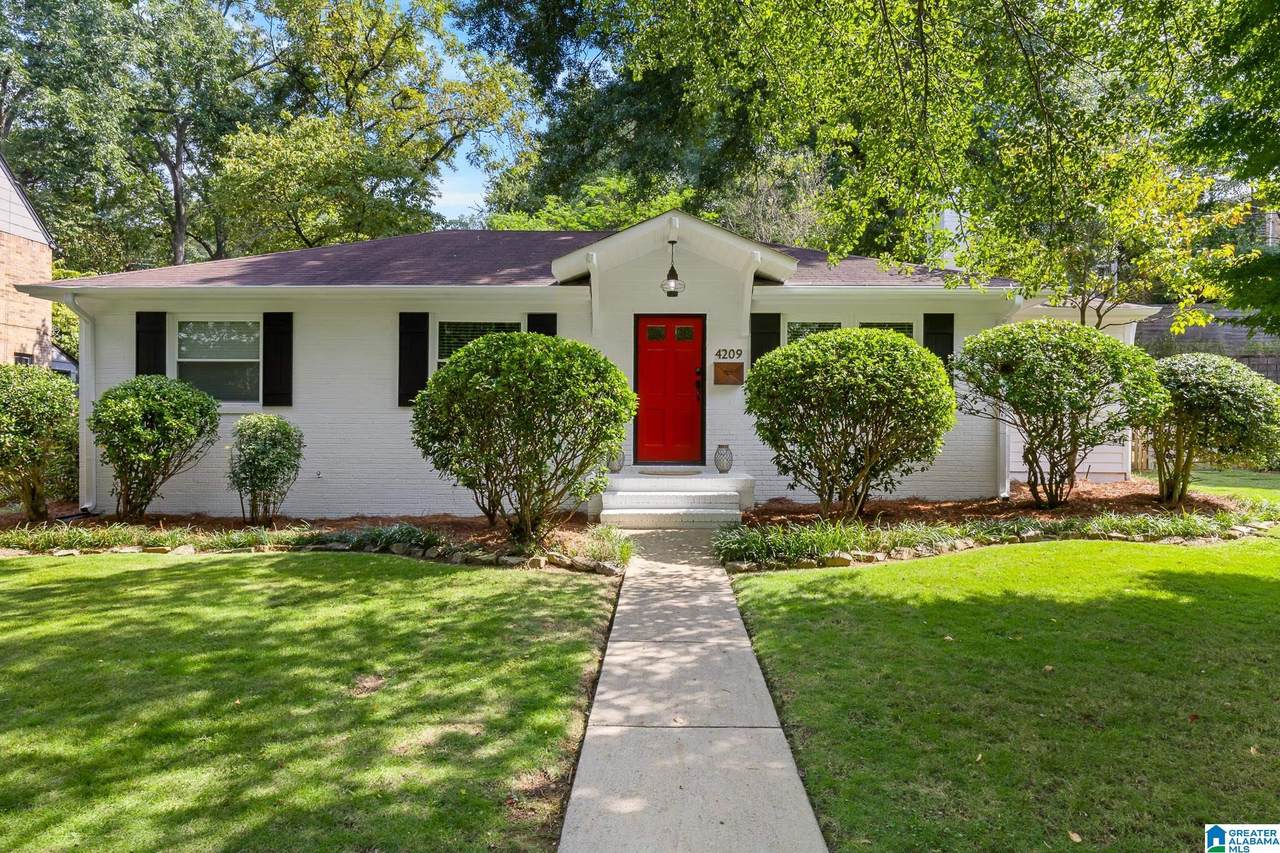 4209 7TH AVENUE - Photo 1