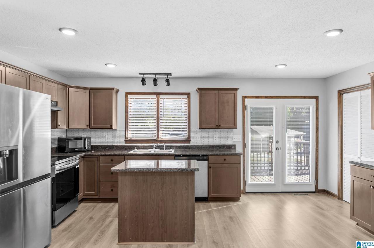 100 Hann Drive - Photo 1