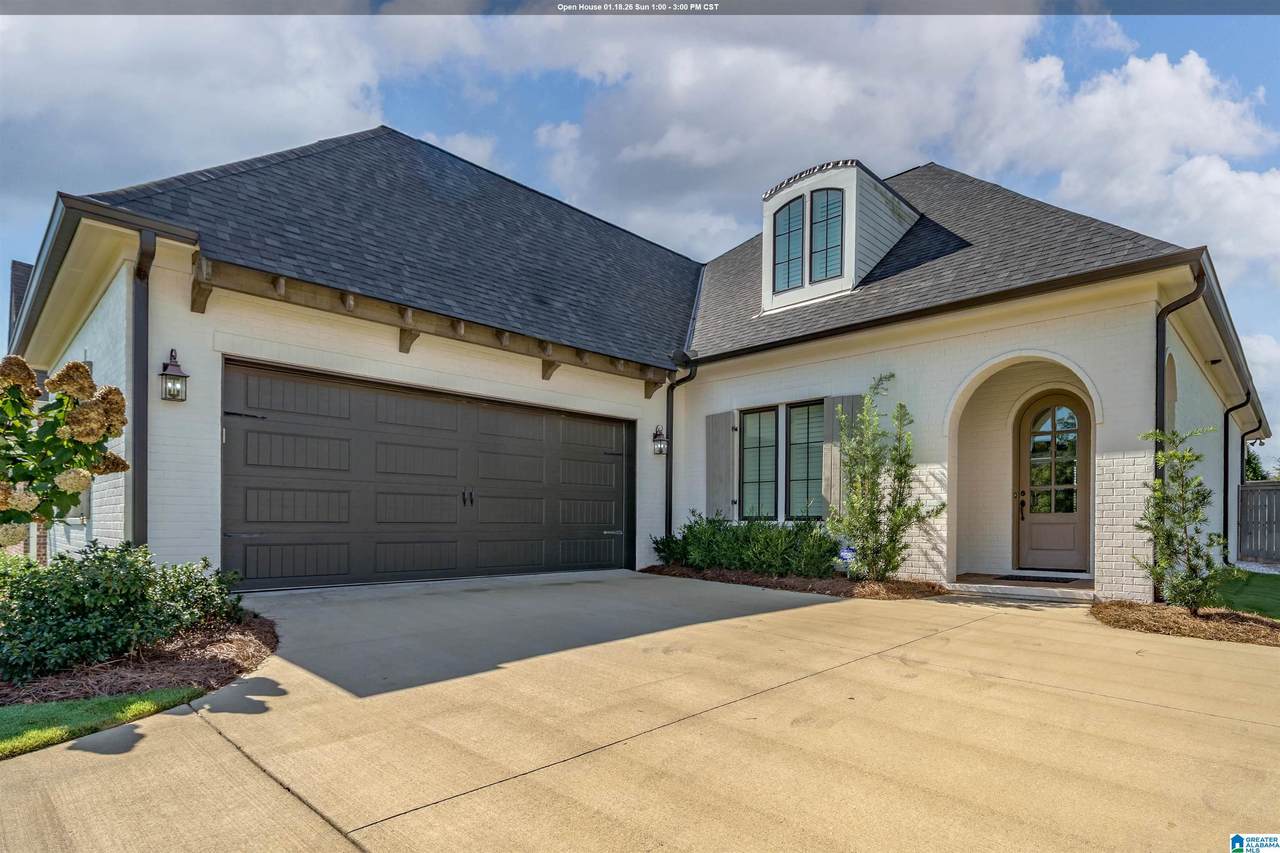 623 Lansdowne Avenue - Photo 1