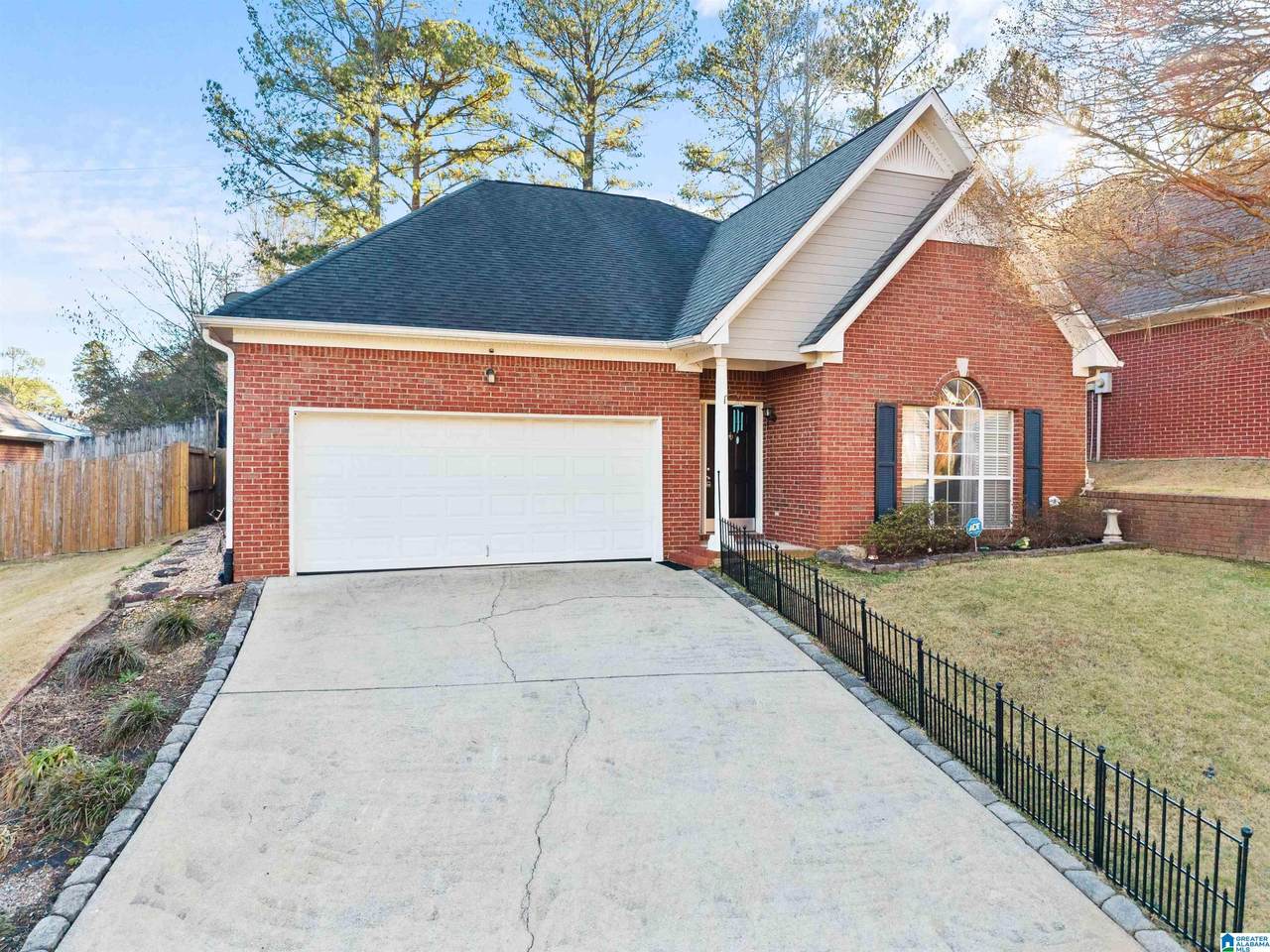 3225 Boxwood Drive - Photo 1