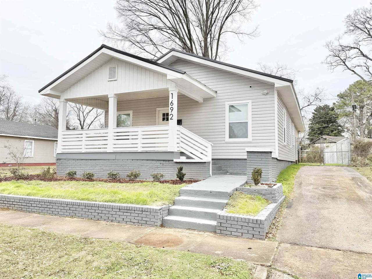 1692 Cleburn Avenue - Photo 1