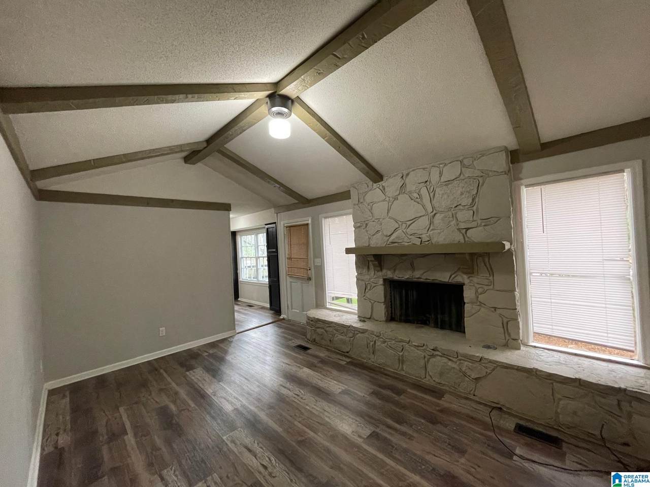 901 Winchester Circle - Photo 1