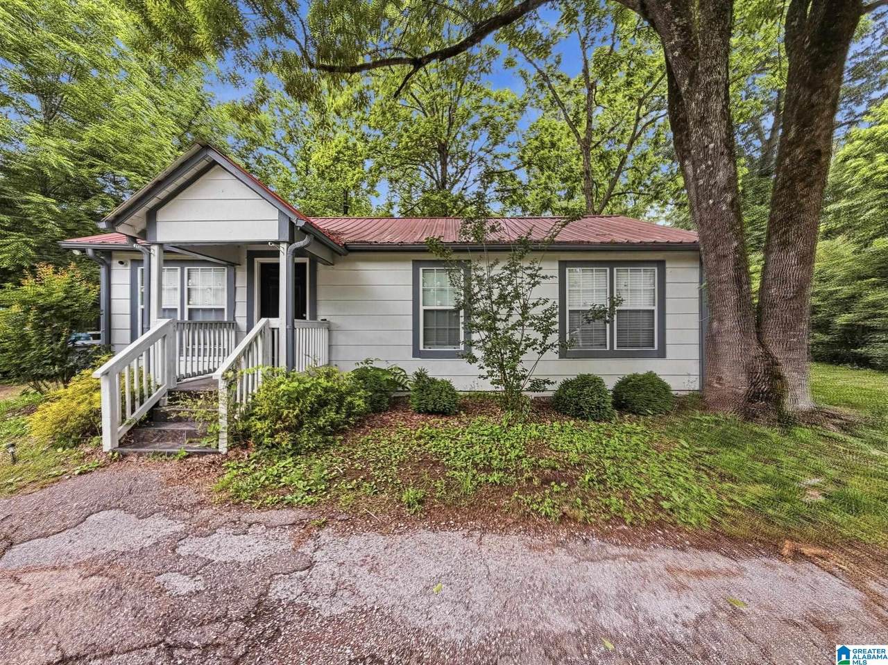 8890 Highway 31 - Photo 1