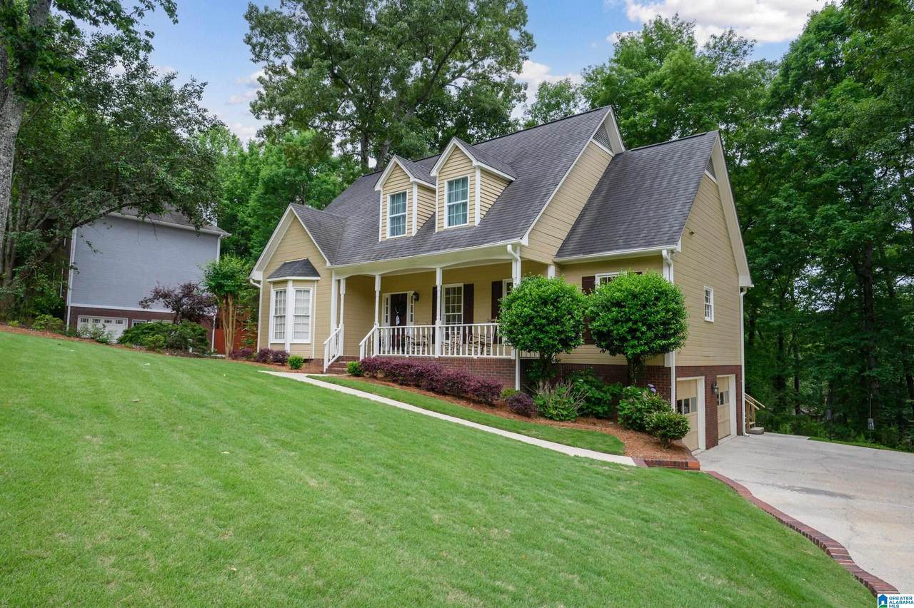 5200 Stonehaven Drive - Photo 1