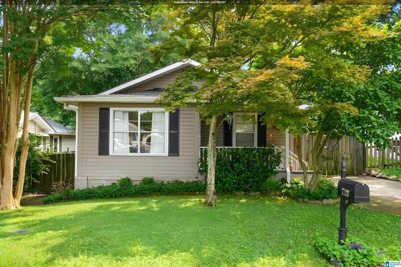 2109 4TH AVENUE - Photo 1