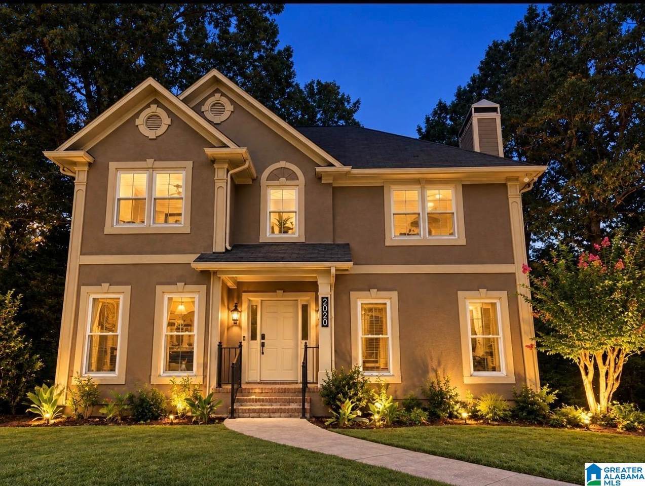 2020 Crosscrest Drive - Photo 1