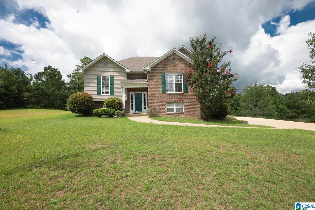 465 Parkwood Drive - Photo 1