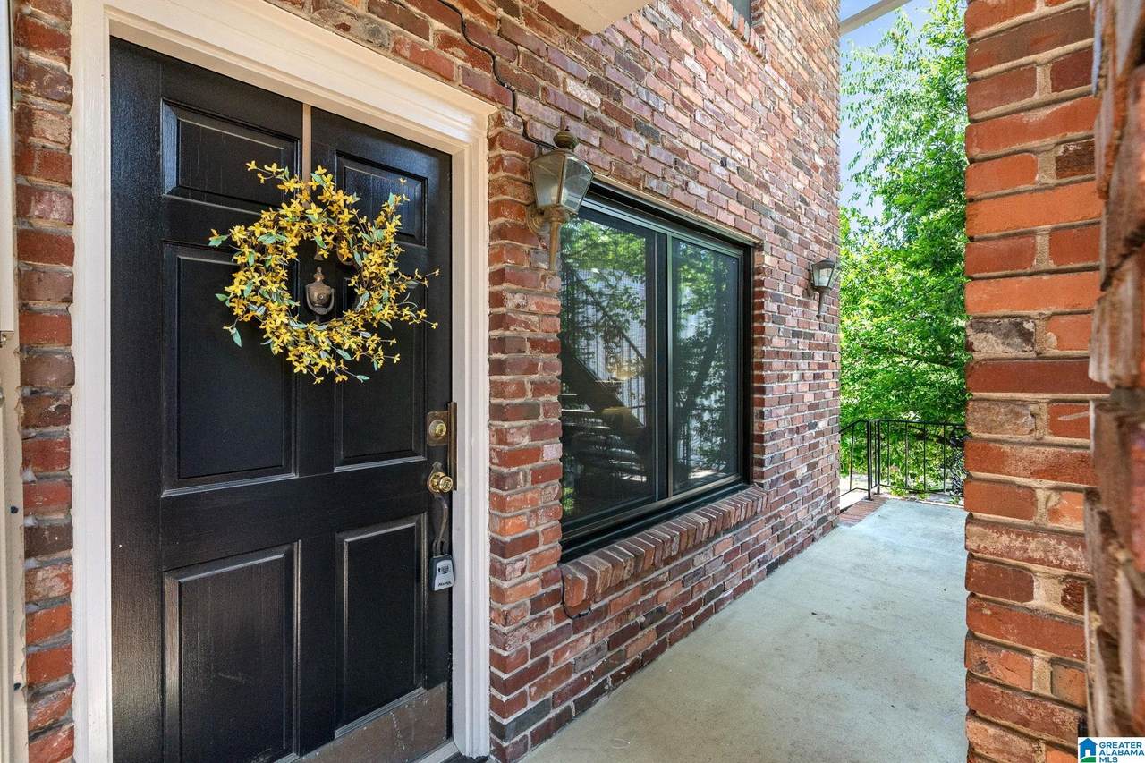 2727 Highland Avenue - Photo 1