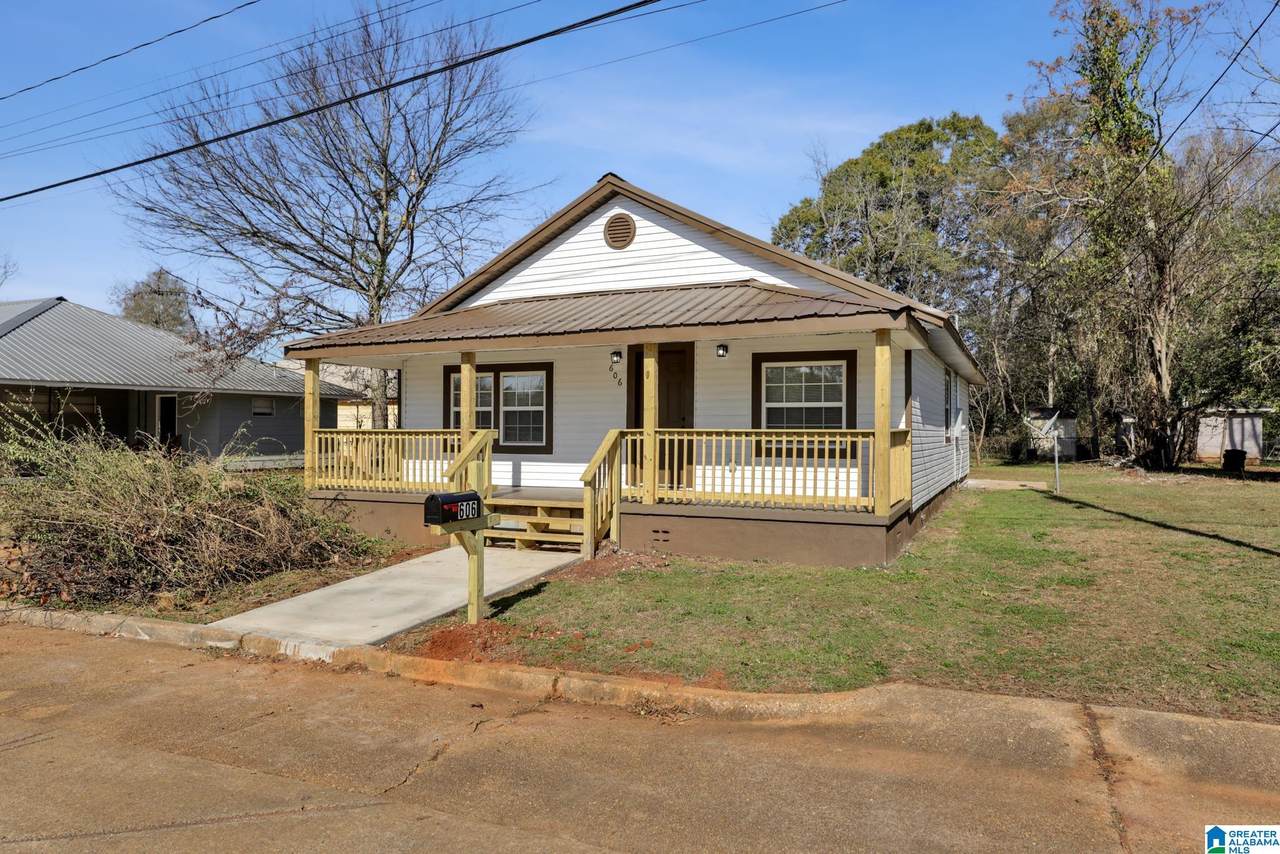 606 Pine Street - Photo 1