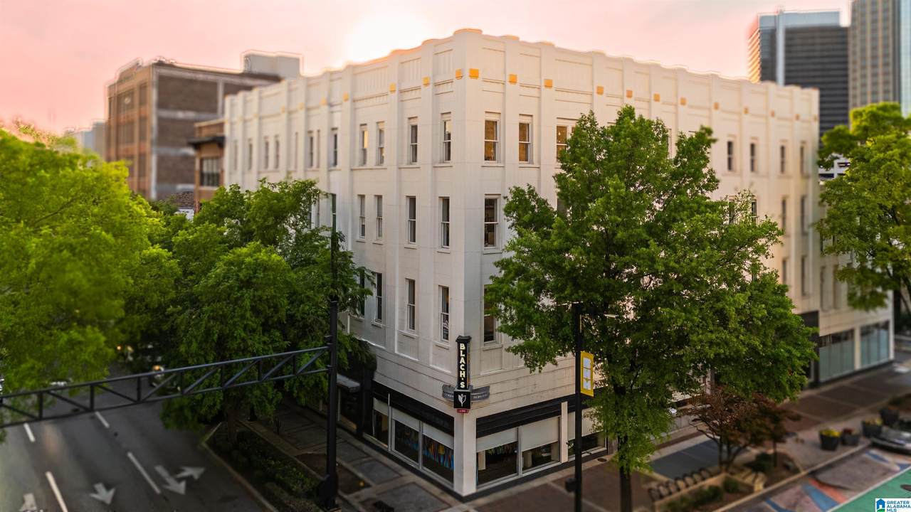 300 20TH STREET - Photo 1