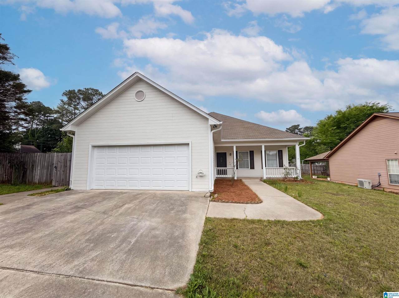 101 Cambridge Pointe Drive - Photo 1