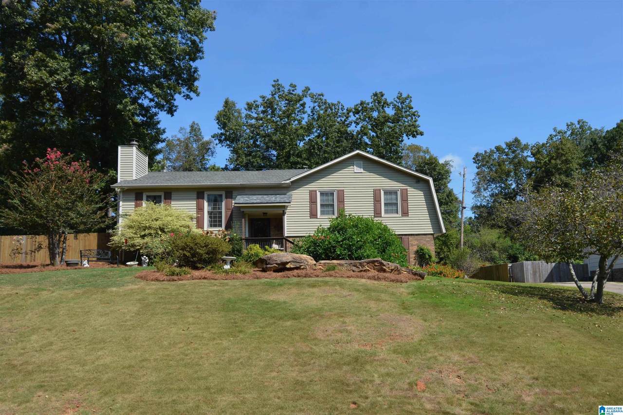 4904 Abbey Lane - Photo 1