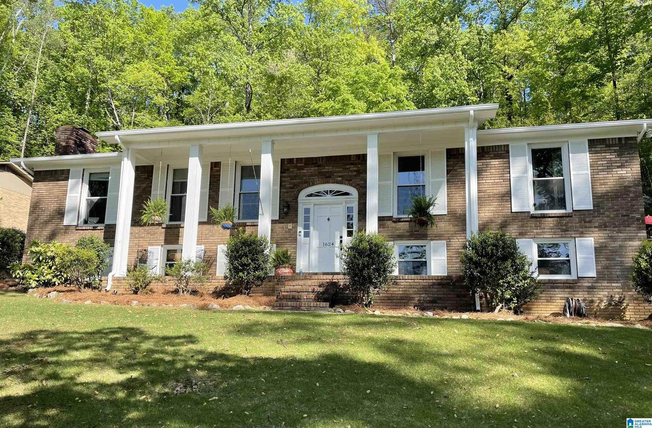 1624 Moss Rock Road - Photo 1