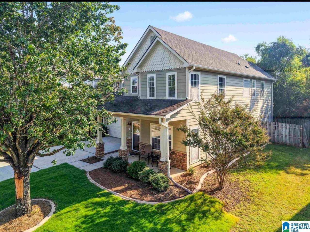 143 King Richards Way - Photo 1